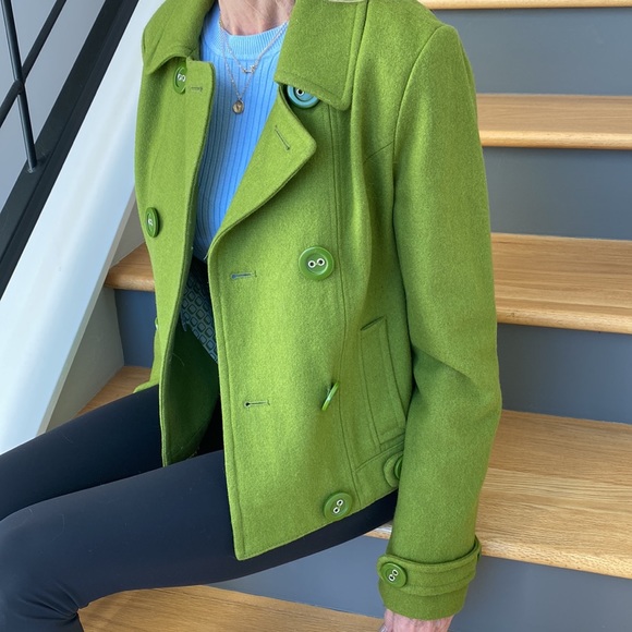 Green Jacket - Picture 3 of 7